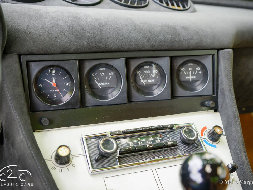 Image 9/80 of Ferrari 365 GTC&#x2F;4 (1972)