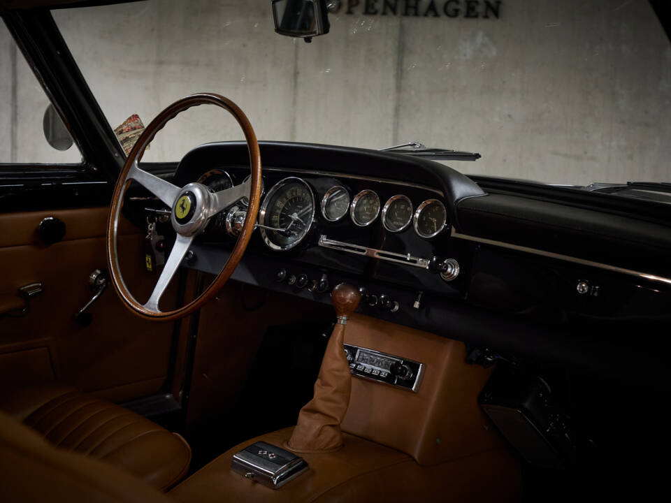 Bild 61/155 von Ferrari 250 GT 2+2 (1962)