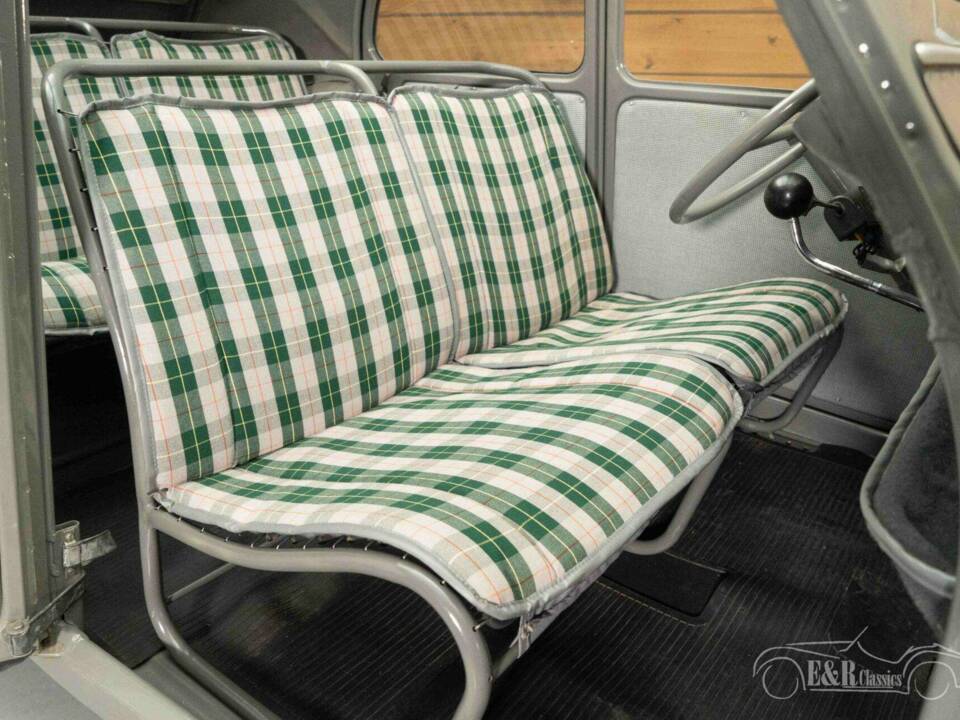 Image 16/19 of Citroën 2 CV France 3 (1953)