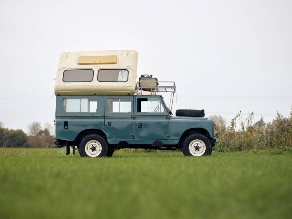 Image 1/69 of Land Rover 109 (1962)
