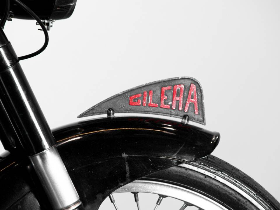 Bild 35/50 von Gilera 150 Sport (1954)