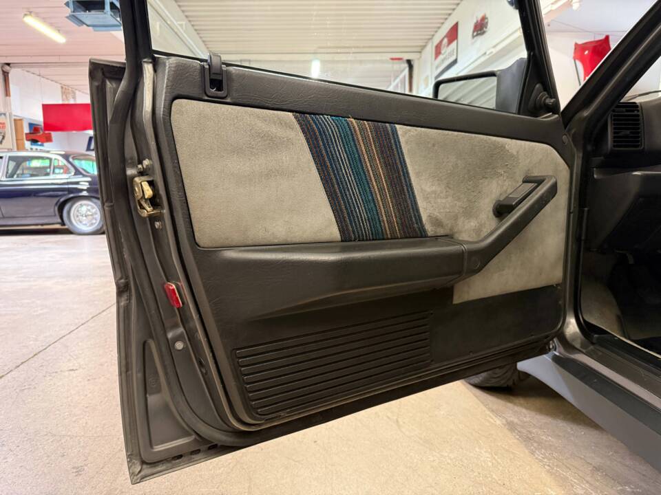 Imagen 6/20 de Lancia Delta HF Integrale (1989)