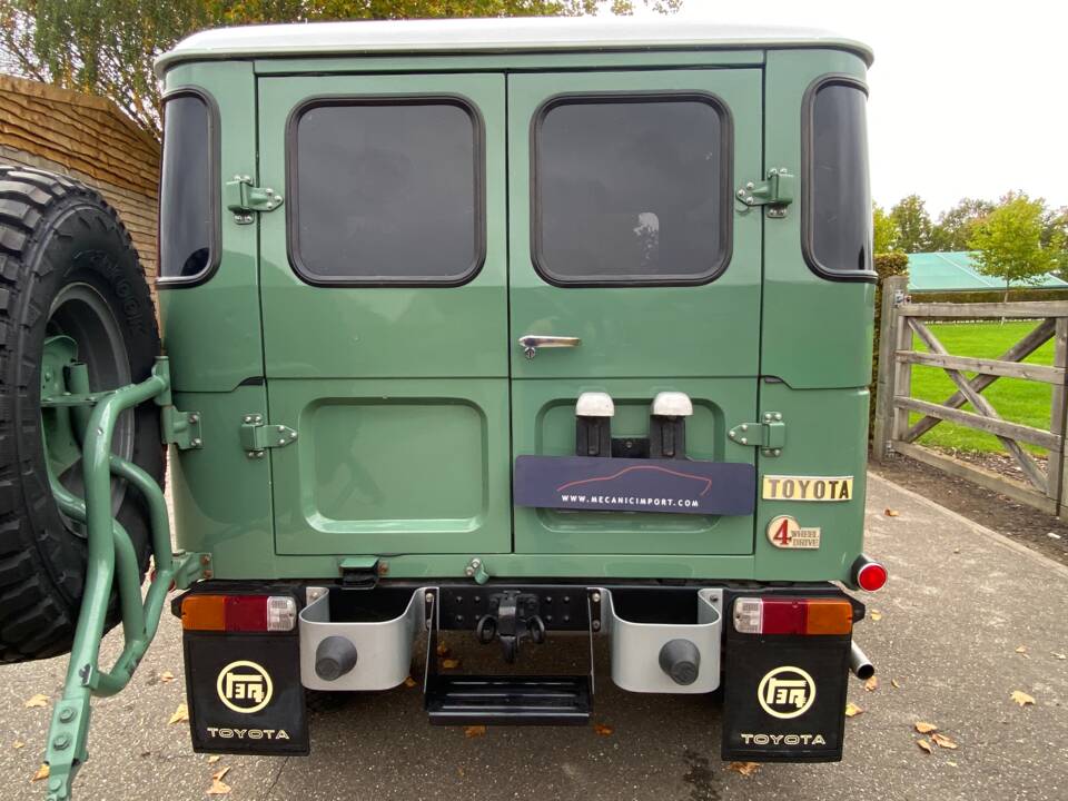 Image 10/18 de Toyota Land Cruiser FJ 40 (1978)