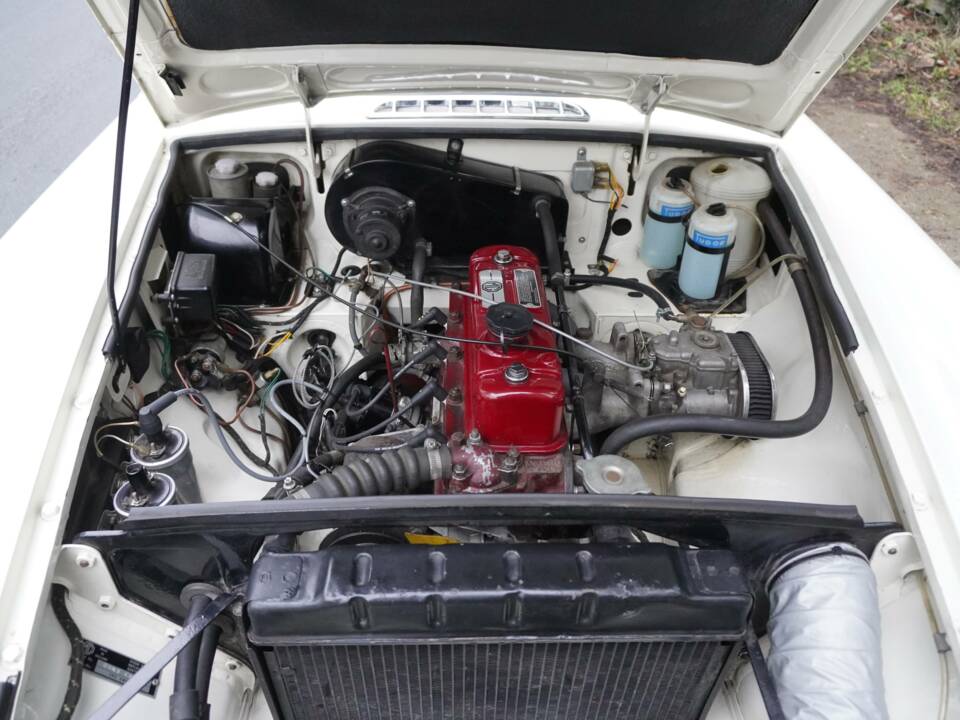Image 15/17 de MG MGB (1964)