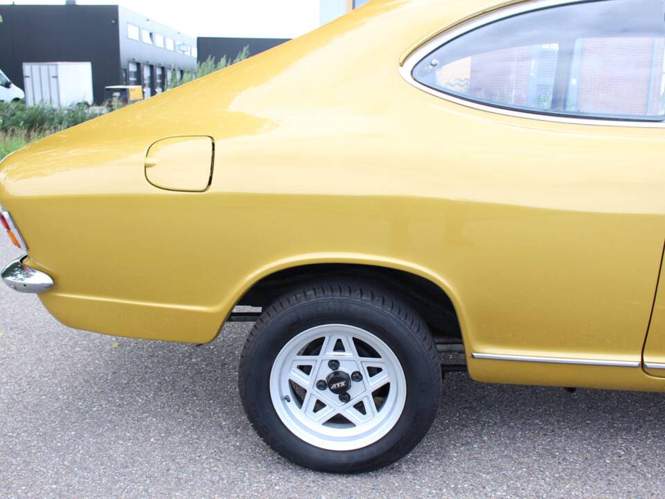 Immagine 16/38 di Opel Kadett 1,2 S (1971)
