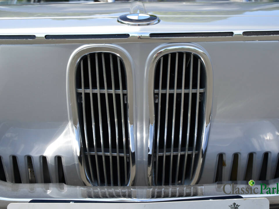 Image 42/50 of BMW 2000 CS (1970)