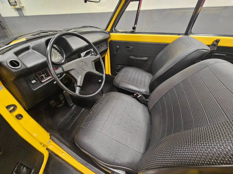 Imagen 14/18 de Volkswagen Beetle 1303 (1975)
