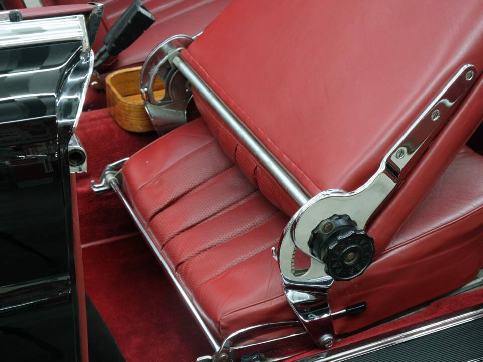 Image 50/50 of Mercedes-Benz 220 SE b (1963)