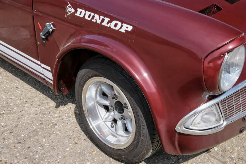 Image 30/50 of Ford Anglia (1965)
