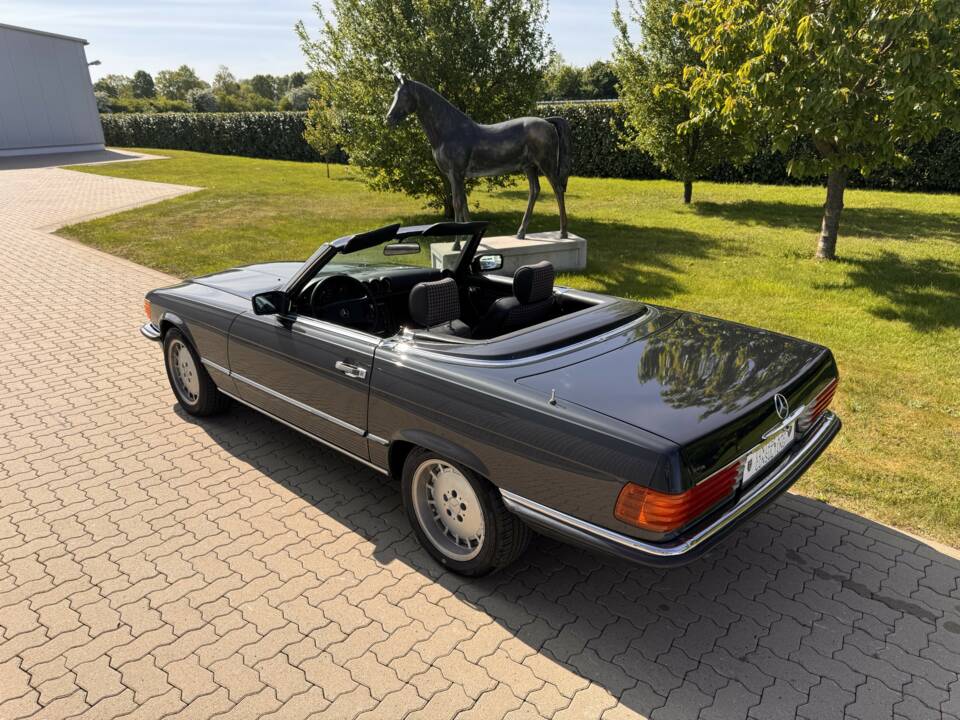 Imagen 37/93 de Mercedes-Benz 300 SL (1988)