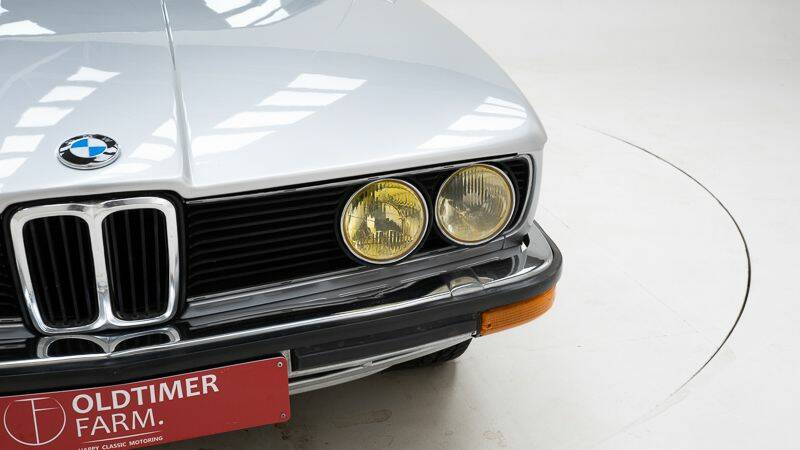 Image 11/15 of BMW 520/6 (1980)