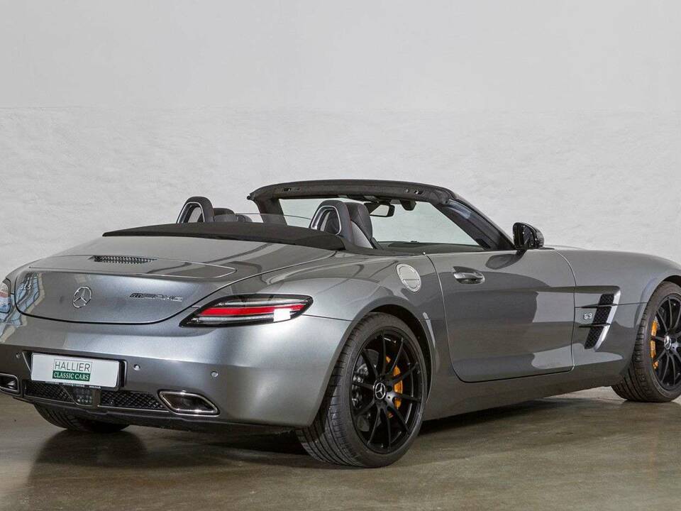 Image 8/31 of Mercedes-Benz SLS AMG GT Roadster (2014)