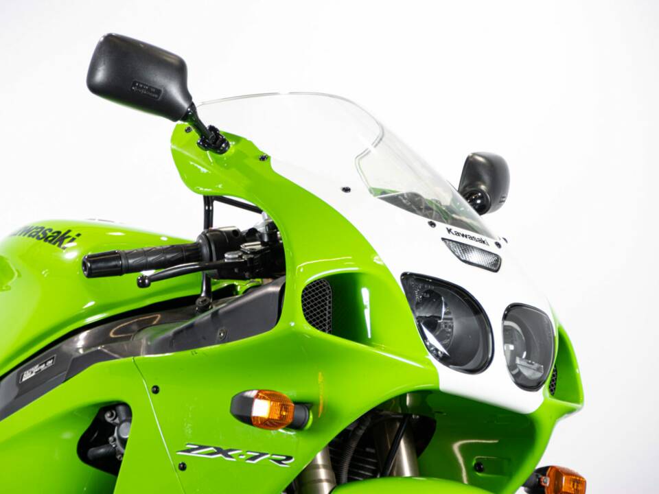 Obraz 40/50 pojazdu Kawasaki Ninja 750 ZX-7R (1999)