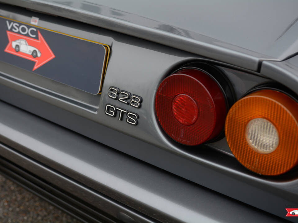 Afbeelding 9/34 van Ferrari 328 GTS (1986)