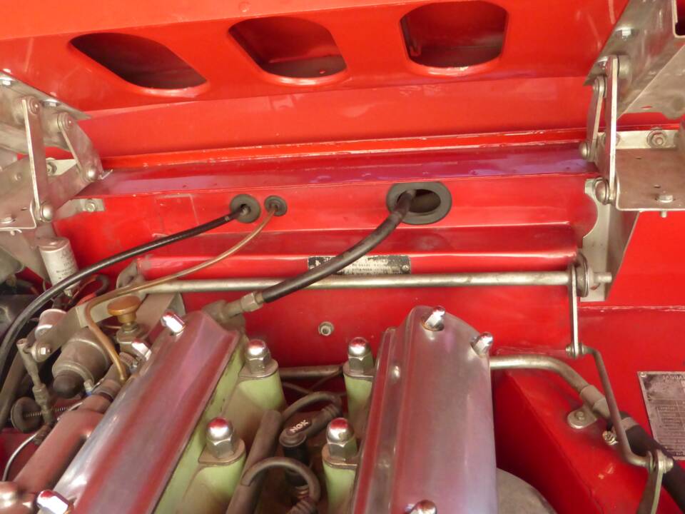 Image 111/174 of Jaguar XK 150 3.4 S OTS (1958)