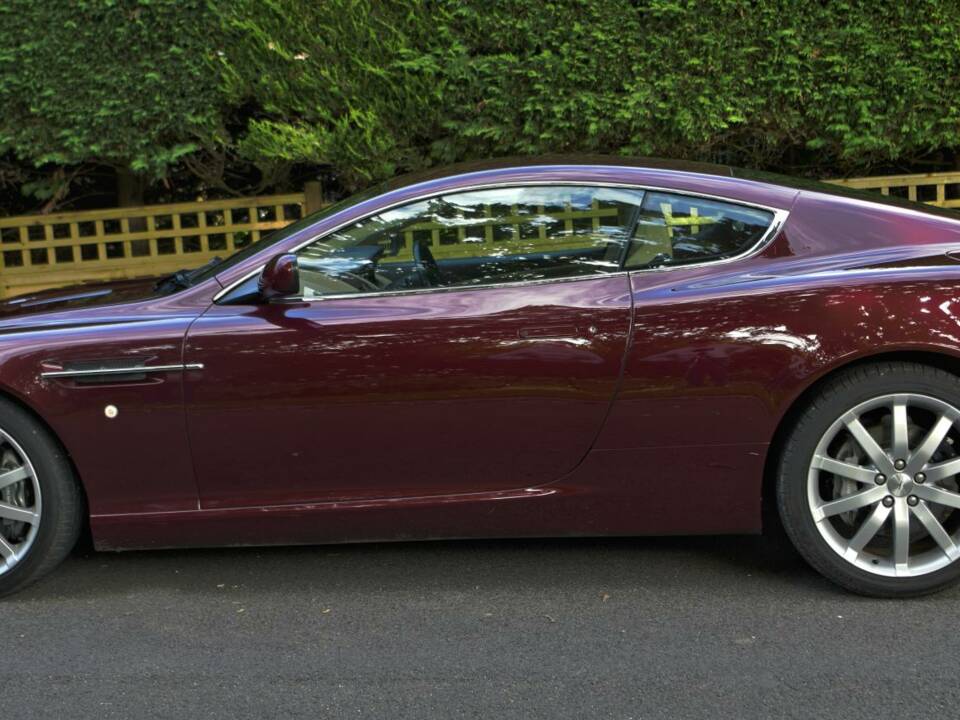 Bild 8/50 von Aston Martin DB 9 (2005)