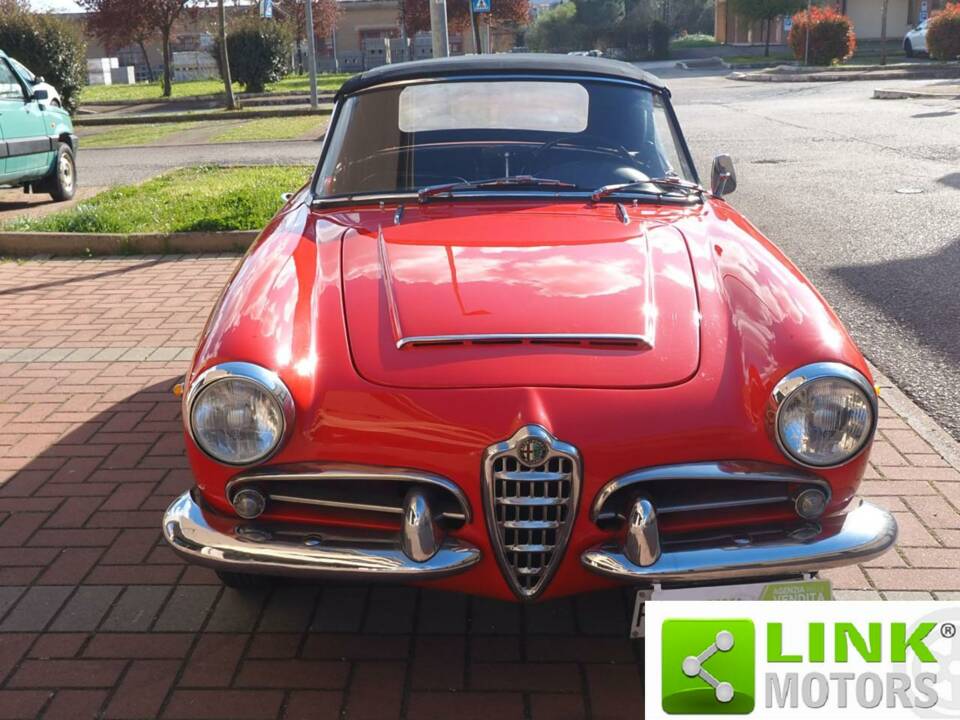 Image 4/10 of Alfa Romeo Giulia 1600 Spider (1963)