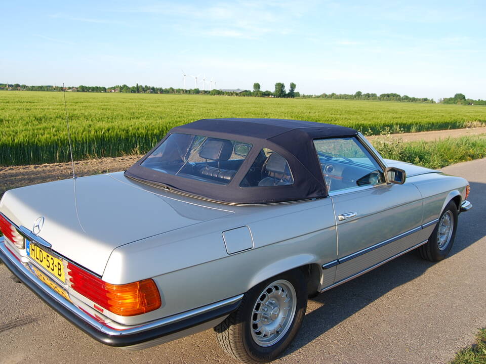 Image 81/87 of Mercedes-Benz 280 SL (1982)