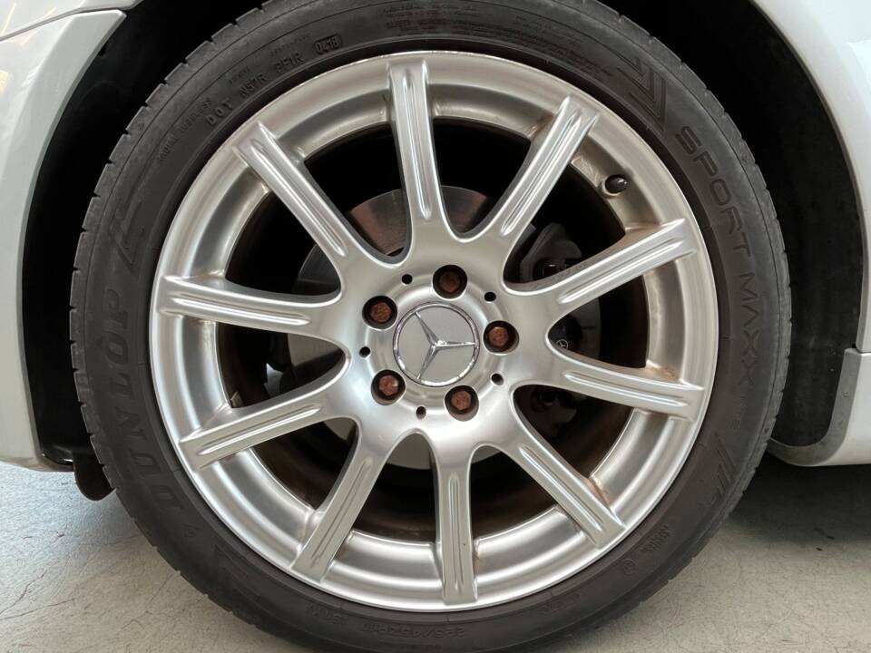 Bild 2/39 von Mercedes-Benz SLK 200 Kompressor (2005)