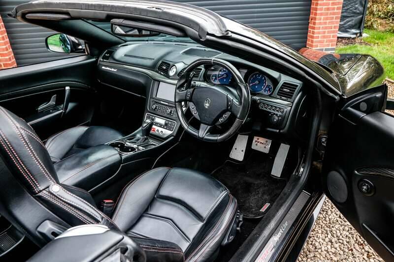 Image 2/35 of Maserati GranCabrio Sport (2014)