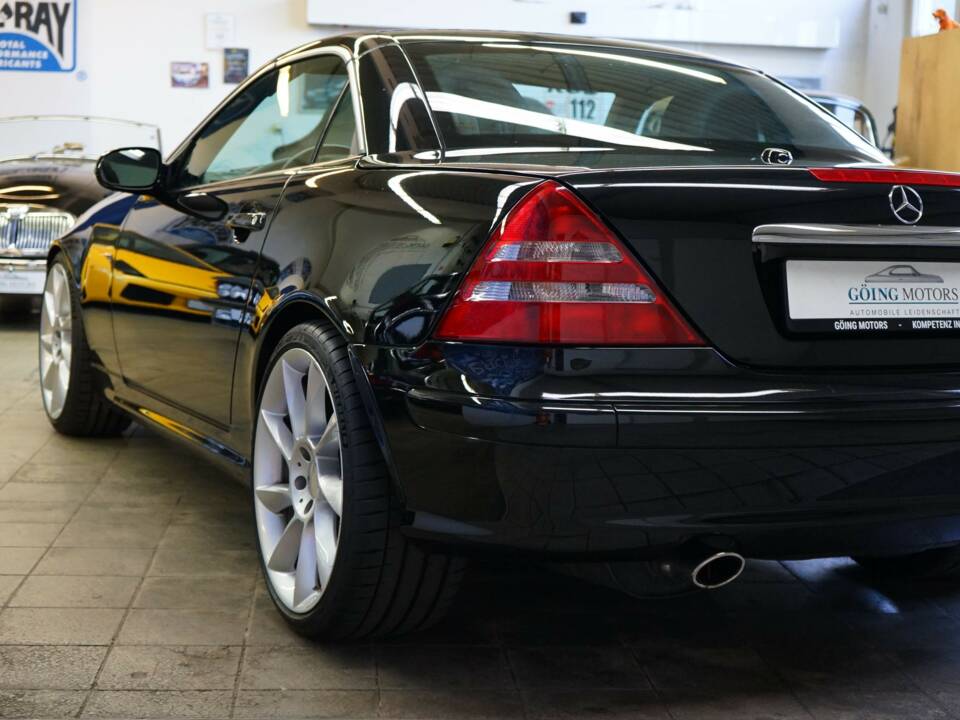 Image 10/48 of Mercedes-Benz SLK 230 Kompressor (2003)