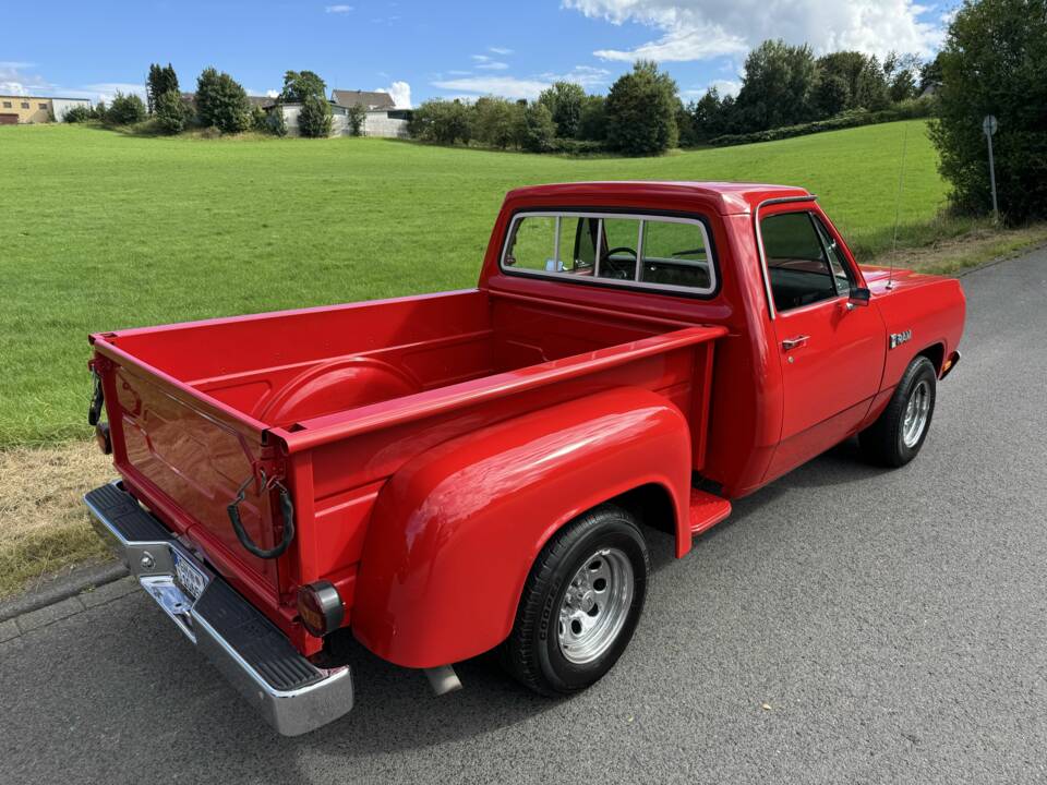 Bild 6/17 von Dodge D 150 Sweptline (1983)