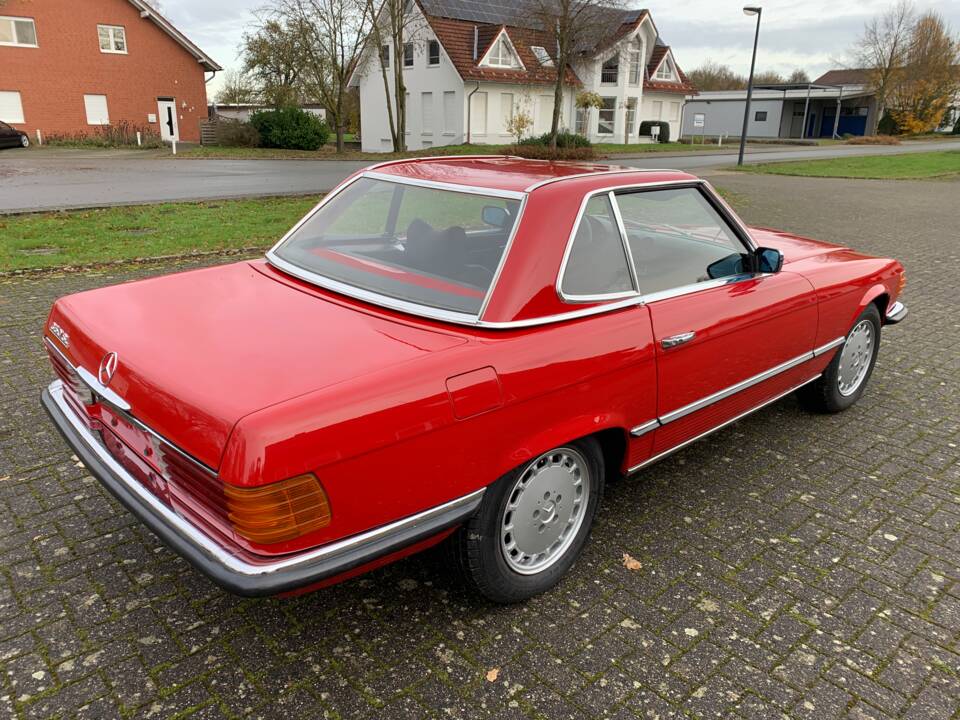 Image 149/160 of Mercedes-Benz 350 SL (1974)