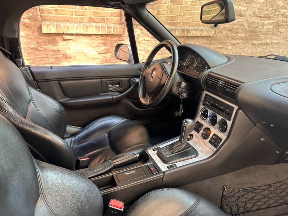 Bild 35/49 von BMW Z3 2.2i (2001)