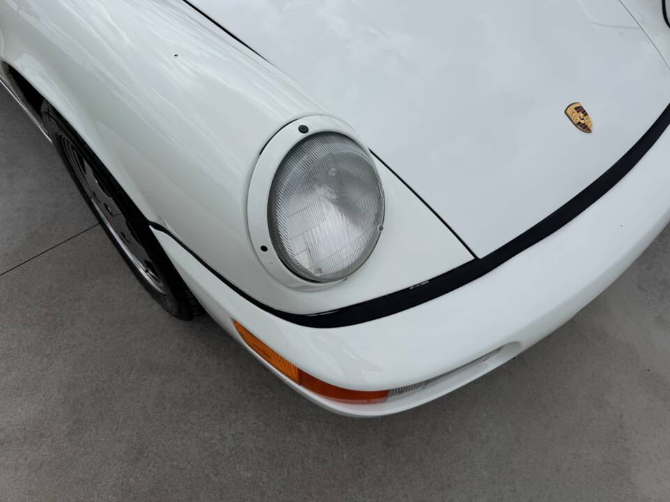 Image 14/62 of Porsche 911 Carrera 2 (1990)
