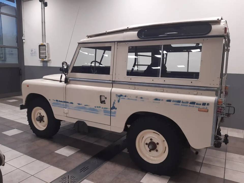Image 5/14 of Land Rover 88 (1984)