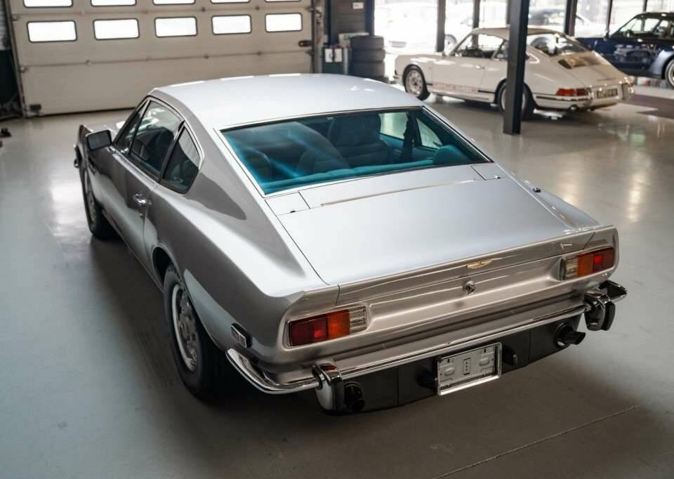 Bild 38/50 von Aston Martin V8 (1978)