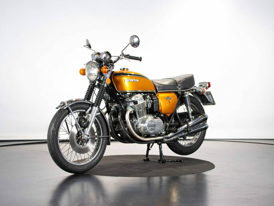 Image 8/50 of Honda CB 750 Four (1975)