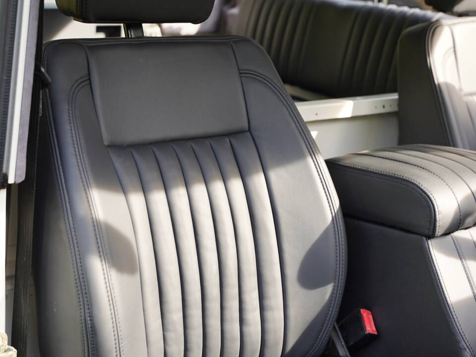 Image 7/96 of Land Rover Defender 90 (1995)