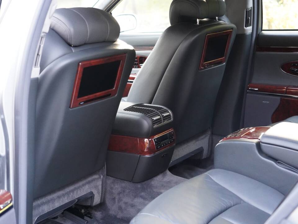 Bild 12/19 von Maybach 57 (2006)