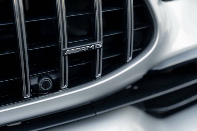 Image 33/50 of Mercedes-AMG GT 43 (2020)