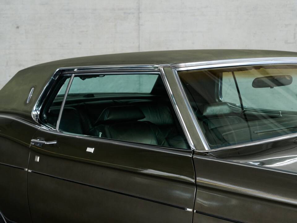 Image 30/50 of Lincoln Continental Mark III Hardtop Coupé (1970)