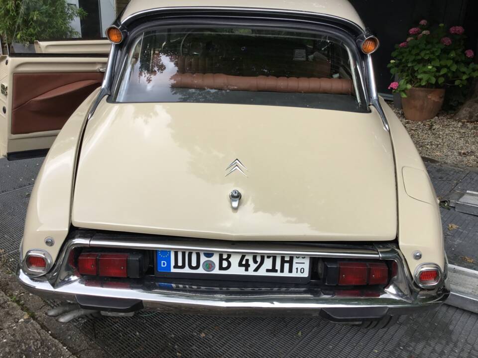 Image 67/82 de Citroën DS 20 (1974)