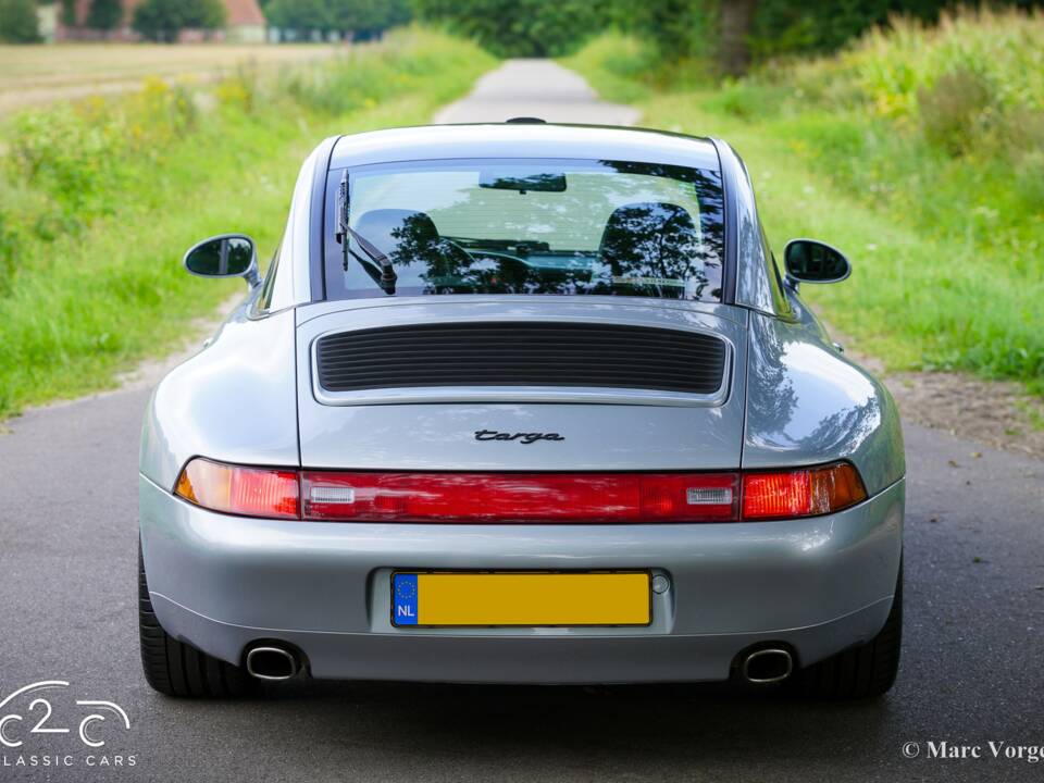 Image 63/63 of Porsche 911 Carrera (1996)