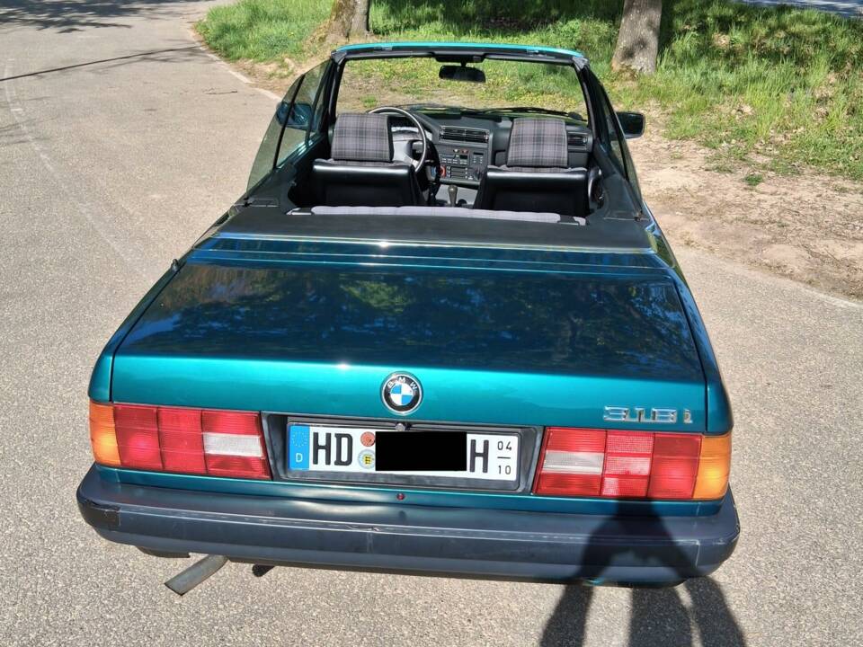 Image 5/18 of BMW 318i (1992)