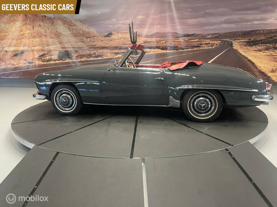 Image 10/50 of Mercedes-Benz 190 SL (1961)