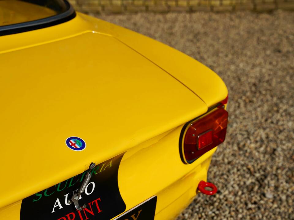 Image 38/50 of Alfa Romeo Giulia 1600 Sprint GT (1965)