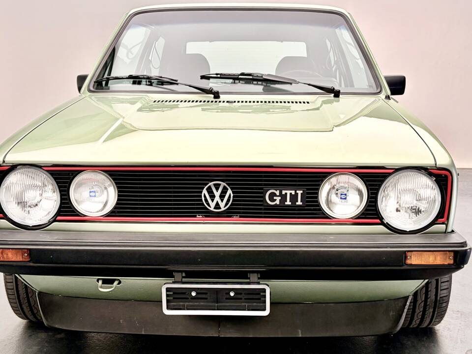Bild 7/16 von Volkswagen Golf I GTI 1.6 (1980)