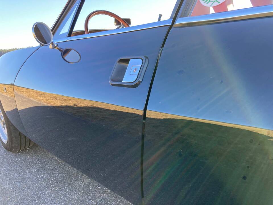 Image 19/45 of Lancia Fulvia Sport 1.6 (Zagato) (1972)