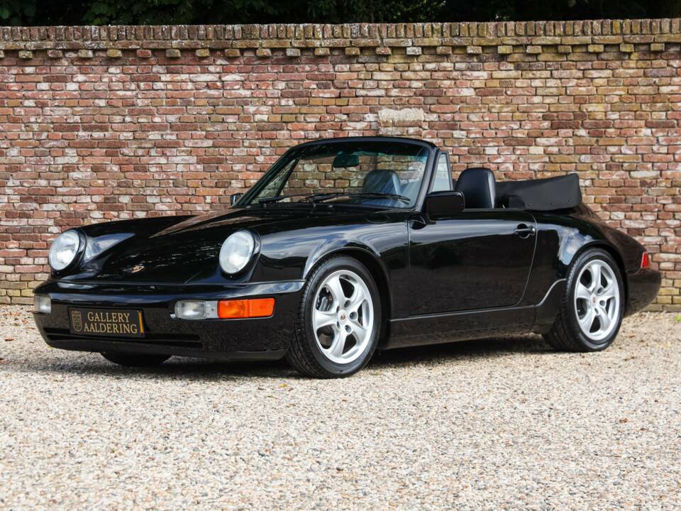 Image 24/50 de Porsche 911 Carrera 2 (1991)