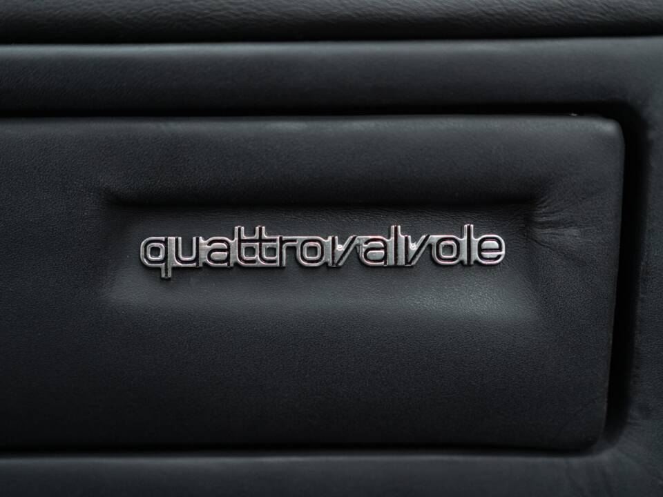 Image 43/50 of Ferrari Mondial 3.2 (1987)