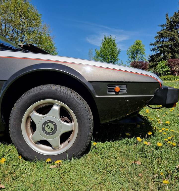 Image 40/95 of FIAT X 1&#x2F;9 (1985)