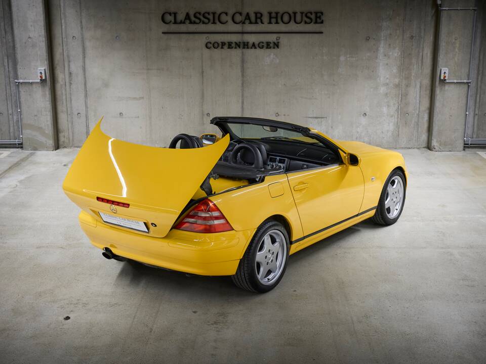 Image 31/100 de Mercedes-Benz SLK 230 Kompressor (1999)