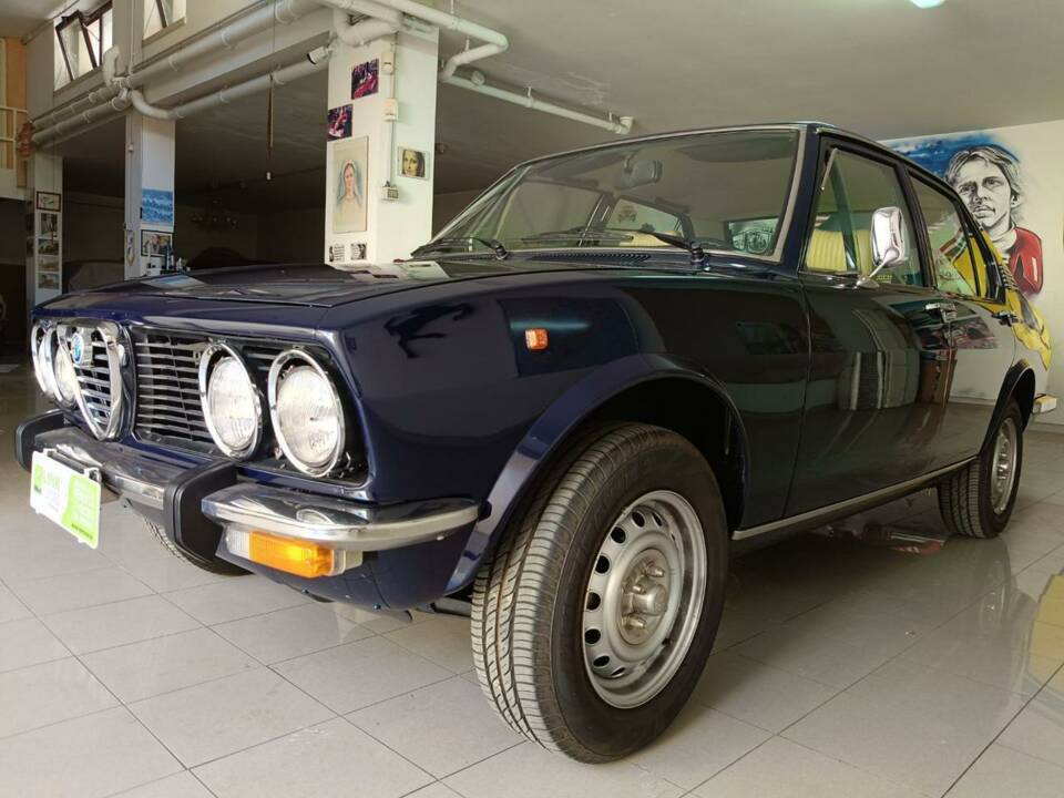 Image 48/50 de Alfa Romeo Alfetta 1.6 (1979)