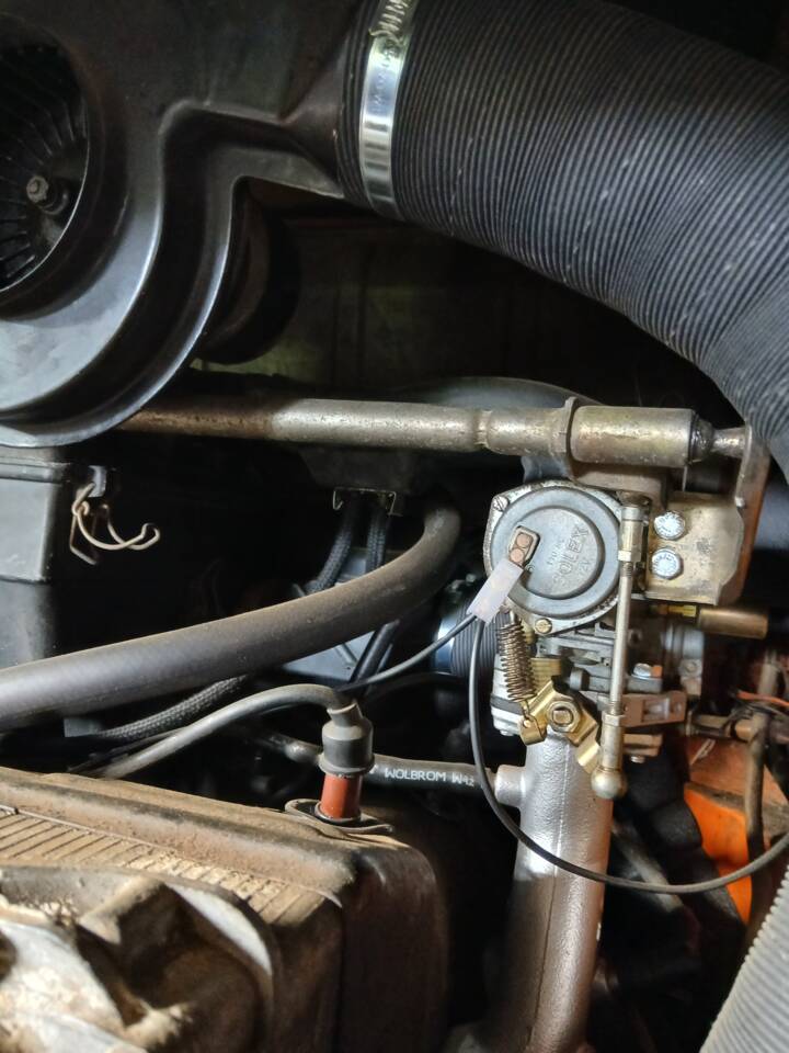 Image 31/34 of Volkswagen T2b Westfalia (1973)