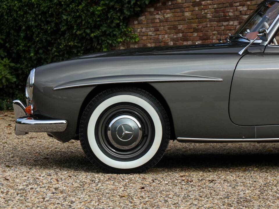 Image 15/50 of Mercedes-Benz 190 SL (1960)